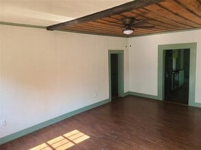 1104 SW 7th Ave in Mineral Wells, TX - Building Photo - Building Photo