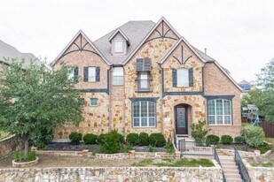 111 San Bernard Dr in Irving, TX - Building Photo