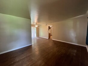 3808 NW 58th St in Oklahoma City, OK - Building Photo - Building Photo