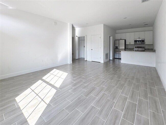 1554 Cumin Dr in Poinciana, FL - Building Photo - Building Photo