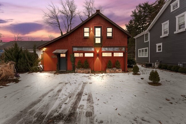 property at 264 Lake St