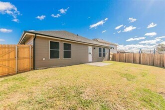 12911 Kingsgate Dr in Rhome, TX - Building Photo - Building Photo