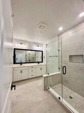 3109 4th Ter N in St. Petersburg, FL - Building Photo - Building Photo