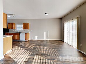 3728 Charterhall Ln in Charlotte, NC - Foto de edificio - Building Photo