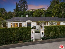 163 Acari Dr in Los Angeles, CA - Building Photo