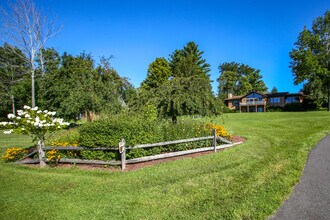37 Kalliste Hill in Great Barrington, MA - Building Photo - Building Photo