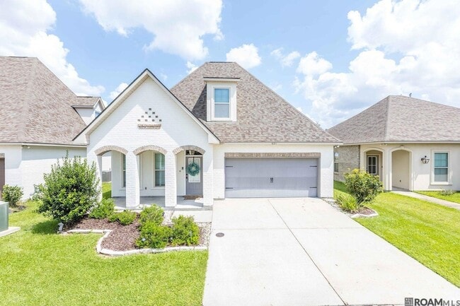 property at 6211 Lake Edge Dr