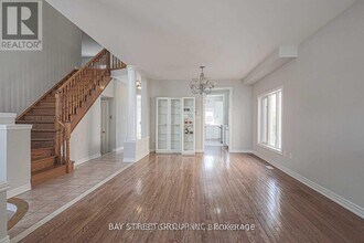 47 Gemini Crescent in Richmond Hill, ON - Building Photo - Building Photo