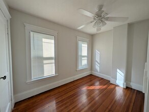 12 Electric Ave, Unit #1 in Somerville, MA - Building Photo - Building Photo