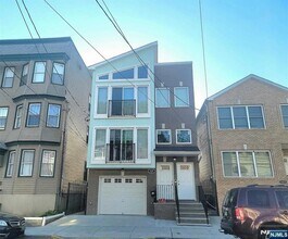 129 Brookdale Ave, Unit 2 in Newark, NJ - Building Photo - Building Photo