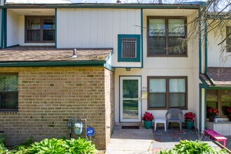 Timber Creek Condominium in Lindenwold, NJ - Building Photo - Building Photo