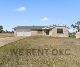 16391 Lynn St in Choctaw, OK - Building Photo - Building Photo