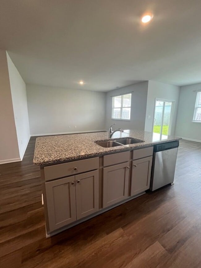 405 Airlie Vista Ln in Surf City, NC - Building Photo - Building Photo