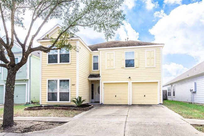 12827 Magenta Oaks