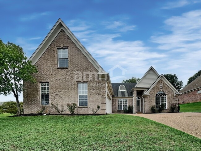 property at 8981 Oak Grove Blvd