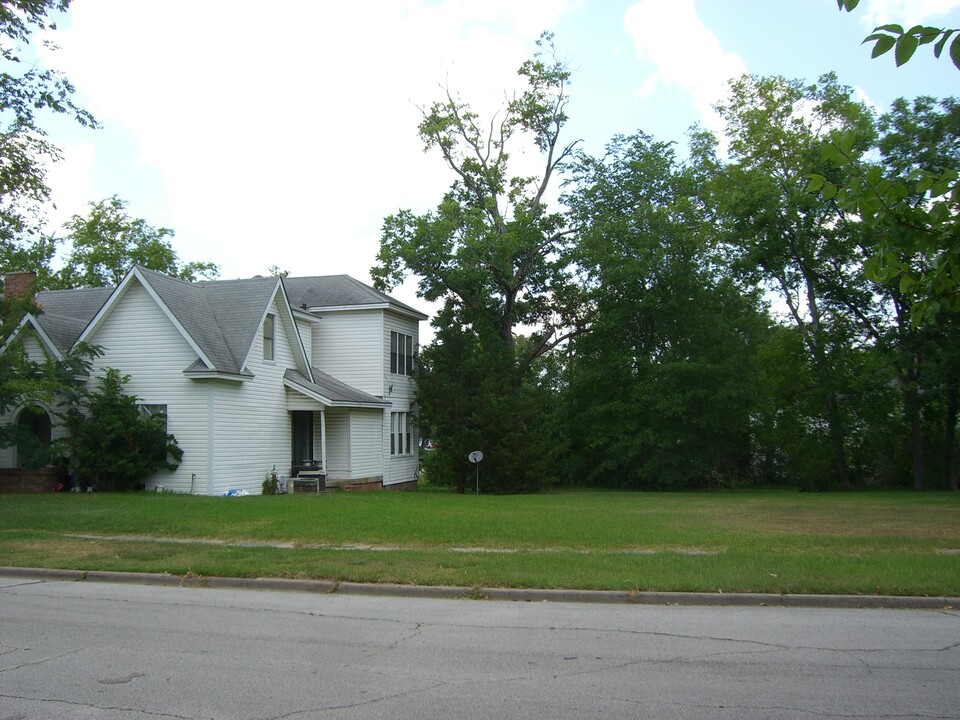 203 E Rhodes Ave, Unit 203 Rhodes Ave in Lufkin, TX - Building Photo
