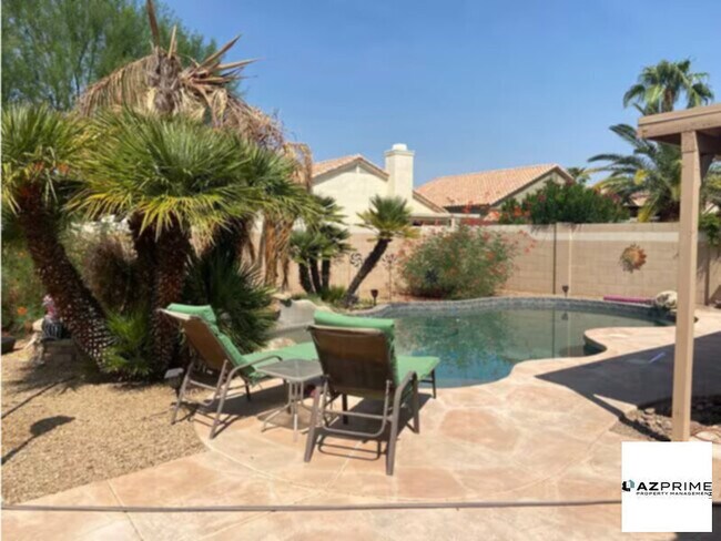 10322 W San Juan Ave in Glendale, AZ - Building Photo - Building Photo