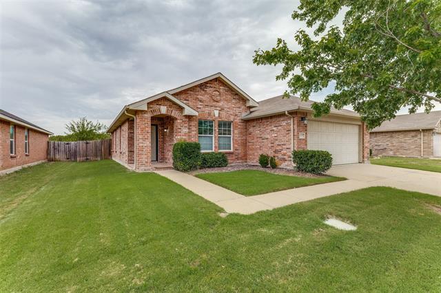 16317 Severn Ln in Justin, TX - Building Photo