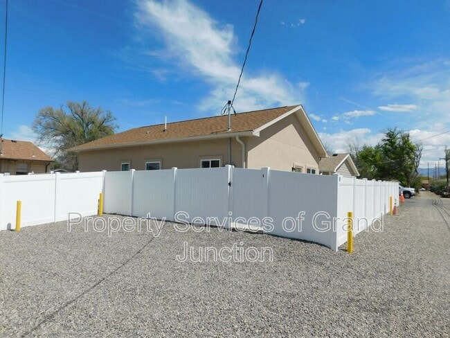 property at 525 Orchard Ave