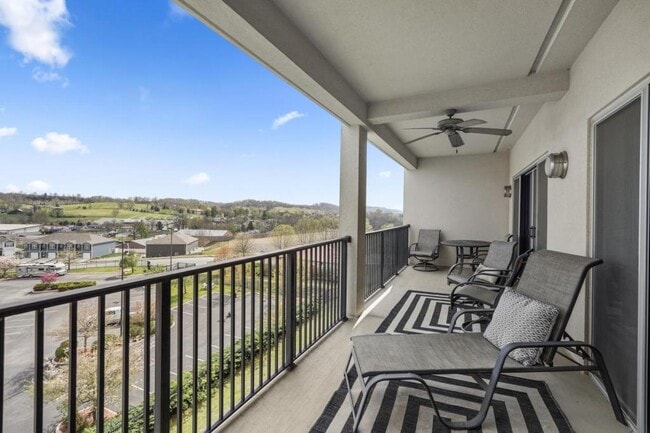 210 Raceday Center Dr in Bristol, TN - Building Photo - Building Photo