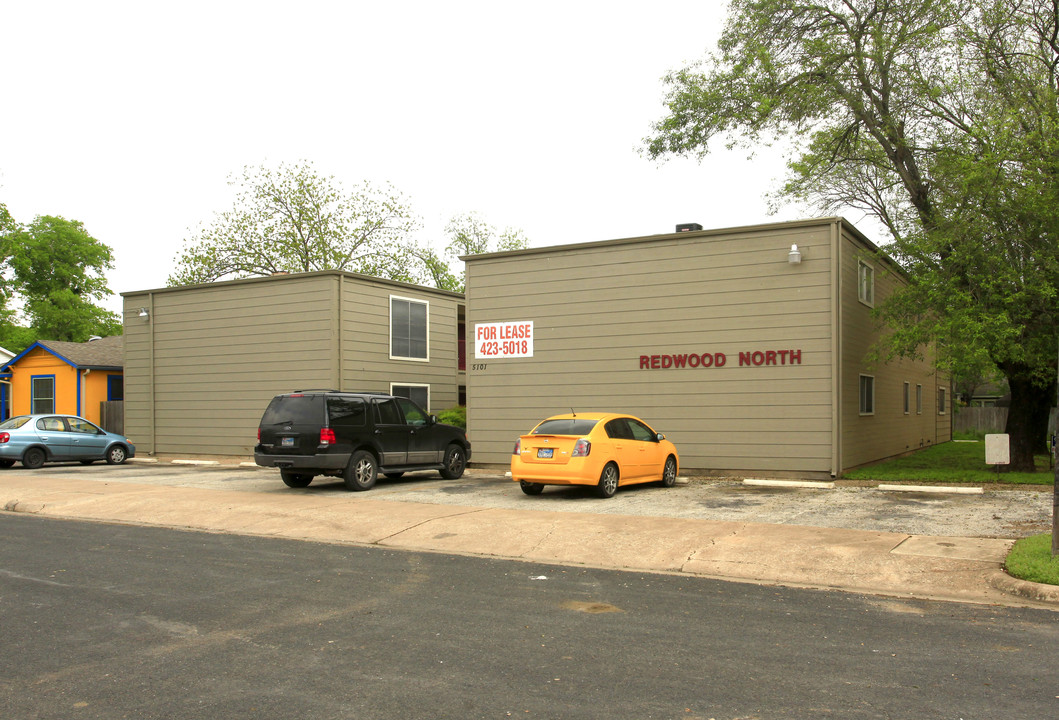 Redwood North in Austin, TX - Building Photo