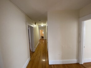 10 Barrows St, Unit 3 in Boston, MA - Building Photo - Building Photo