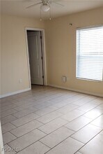 1016 NE 8th Pl in Cape Coral, FL - Building Photo - Building Photo