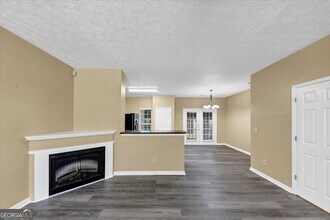 4376 Stone Gate Way in East Point, GA - Building Photo - Building Photo