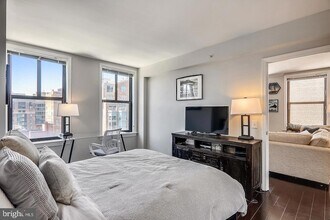 631 D St NW, Unit 934 in Washington, DC - Building Photo - Building Photo