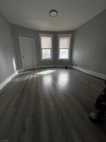 311 Buffalo Ave in Paterson, NJ - Building Photo