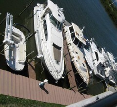 Harbor Club Condominiums in Cocoa Beach, FL - Foto de edificio - Building Photo