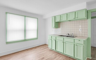 509 E 143rd St in Cleveland, OH - Building Photo