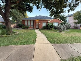 1022 Dickens Ln in Allen, TX - Building Photo