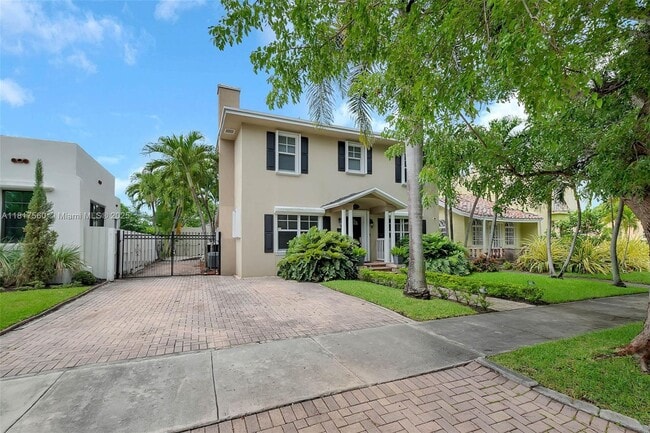 property at 1432 SW 11th St