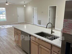 117 SW Glenwood Dr in Port St. Lucie, FL - Building Photo - Building Photo