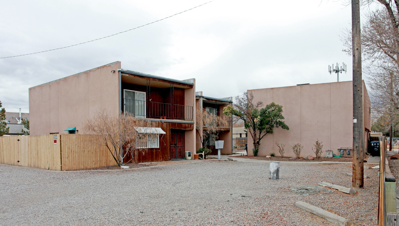 3504 San Andres Dr NE in Albuquerque, NM - Foto de edificio