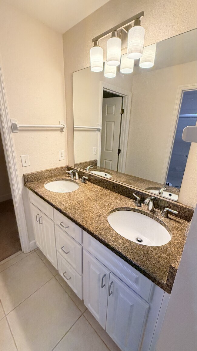 940 Fenton Ln in Lakeland, FL - Building Photo - Building Photo