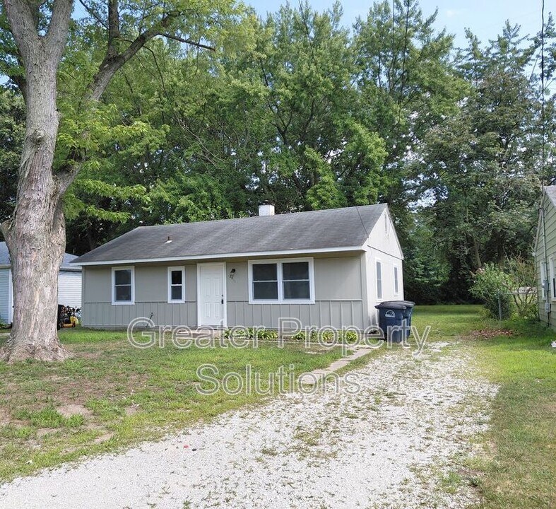 2411 Del Plain Ave in Michigan City, IN - Building Photo
