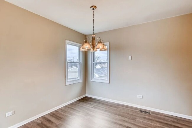 1384 Alberta Ct in Glendale Heights, IL - Building Photo - Building Photo