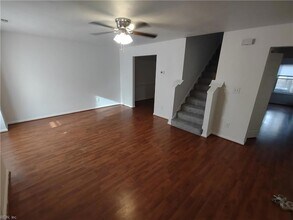 2043 Allison Dr in Chesapeake, VA - Building Photo - Building Photo