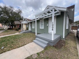 1006 Studewood St in Houston, TX - Building Photo