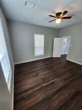 506 9th St in Hempstead, TX - Building Photo - Building Photo