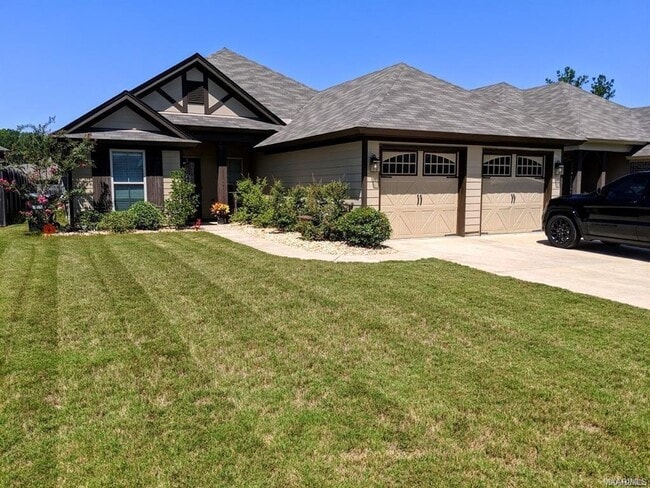 property at 9103 White Poplar Cir