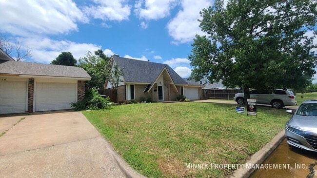 1720 Charles St in Norman, OK - Building Photo - Building Photo