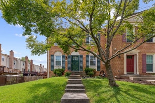 3829 Ogilvie Ct in Woodbridge, VA - Building Photo