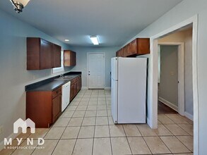 4469 Winchester Hills Wy in Birmingham, AL - Foto de edificio - Building Photo