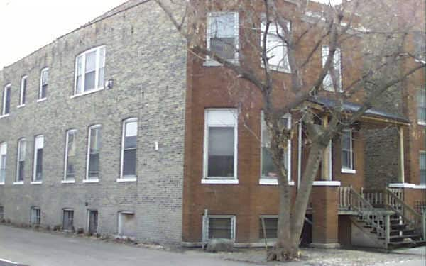 4743 N Bernard St in Chicago, IL - Building Photo