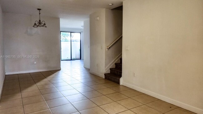 470 NE 194th Terrace in Miami, FL - Building Photo - Building Photo