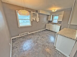 2817 Tuxedo Ave in Parma, OH - Building Photo - Building Photo