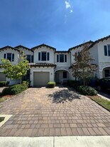 5442 SW 14th Ct in North Lauderdale, FL - Building Photo